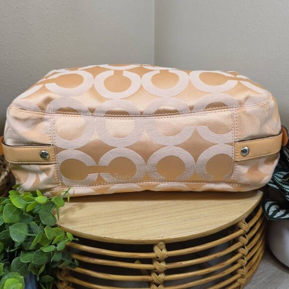 Coach Maggie Madison Op Art Bag - Picture 11 of 16